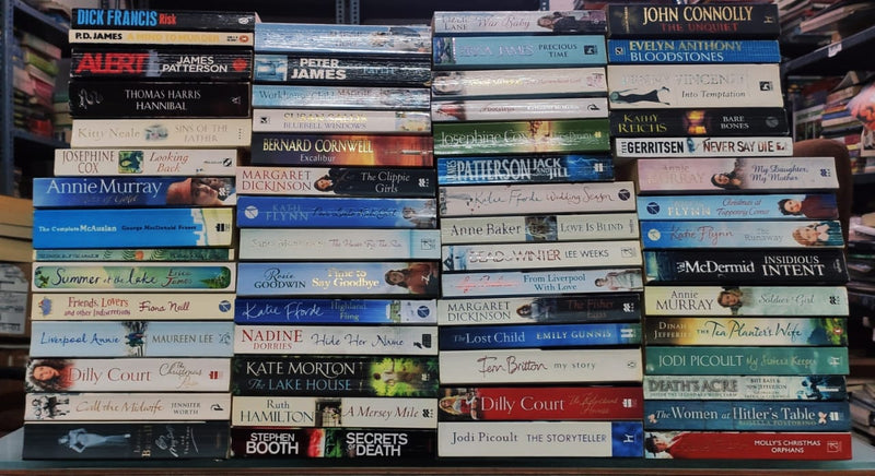 Big Box Sale | 10 Kg Box Full of Paperback Internation Romance Books | Contains 25-30 Assorted Romance Books | Free 15 Bookmarks