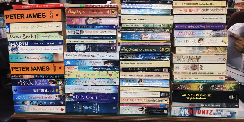 Big Box Sale | 10 Kg Box Full of Paperback Internation Romance Books | Contains 25-30 Assorted Romance Books | Free 15 Bookmarks